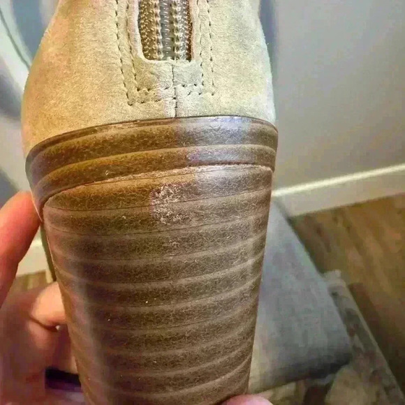 Vince Camuto Gradina Ankle Bootie Size 9M - Picture 7 of 9